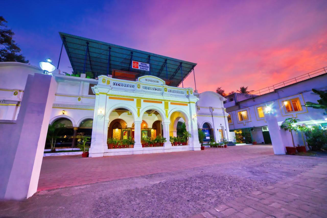 Hotel Windsor Castle Salem Exterior foto